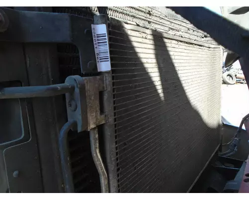 FREIGHTLINER Century_40613 AC Condenser