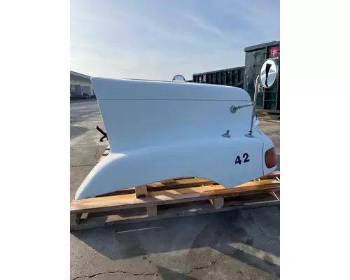 FREIGHTLINER Century Class 120 Hood