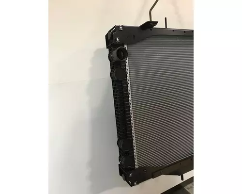 FREIGHTLINER Century Class 120 Radiator