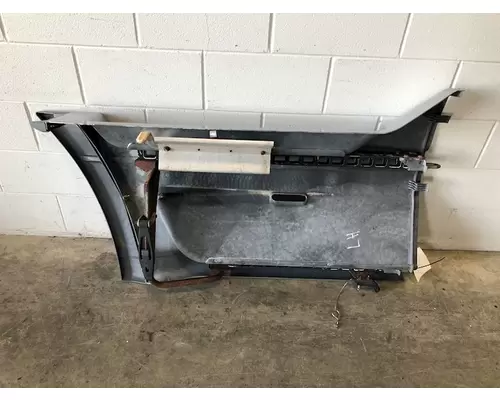 FREIGHTLINER Century Class 120 Side Fairing