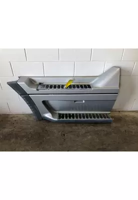 FREIGHTLINER Century Class 120 Side Fairing
