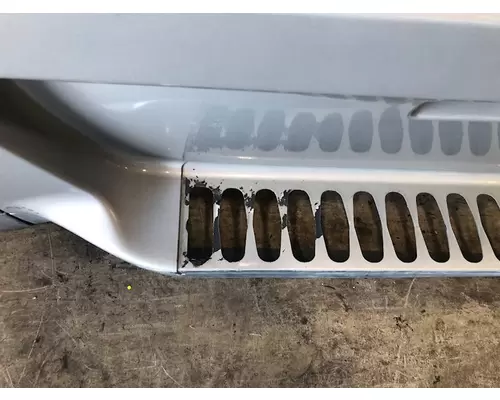 FREIGHTLINER Century Class 120 Side Fairing