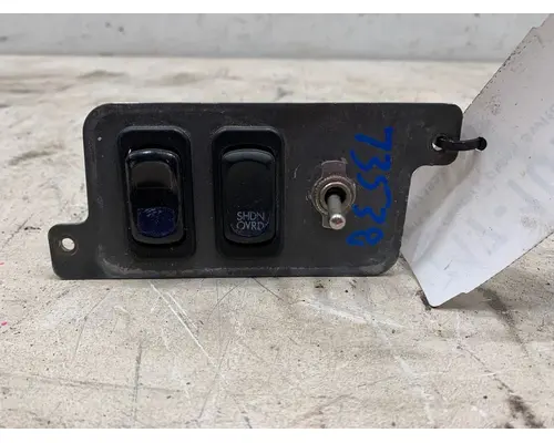 FREIGHTLINER Century Class Dash  Console Switch