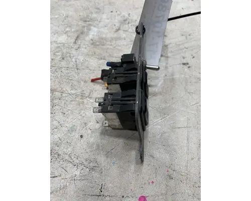FREIGHTLINER Century Class Dash  Console Switch