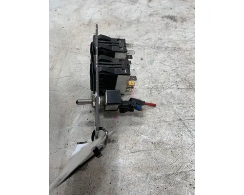 FREIGHTLINER Century Class Dash  Console Switch