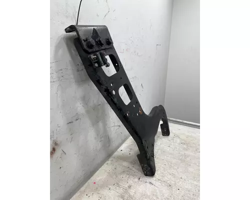 FREIGHTLINER Century Class Fairing Bracket