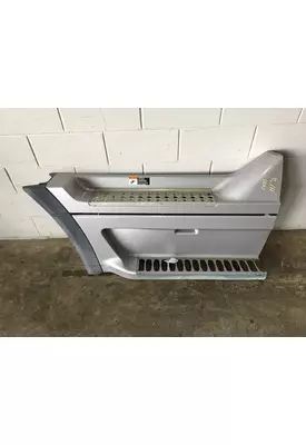FREIGHTLINER Century Class Side Fairing
