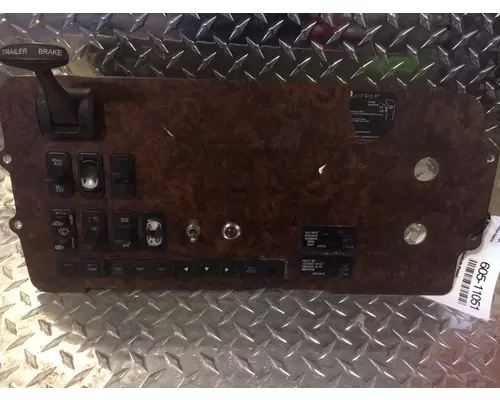FREIGHTLINER Century Class Switch Panel