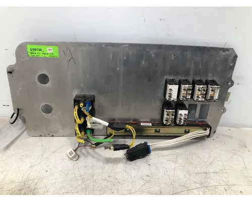 FREIGHTLINER Century Dash  Console Switch