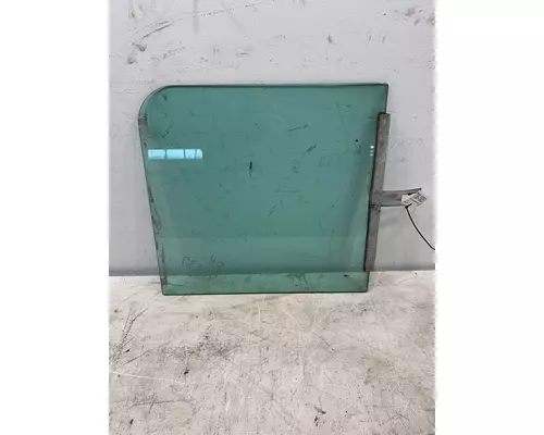 FREIGHTLINER Classic 120 Glass