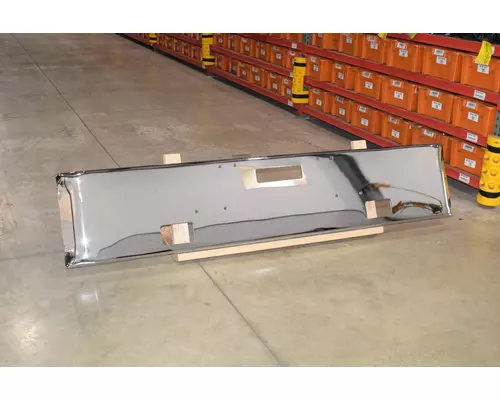 FREIGHTLINER Classic XL Bumper Assembly, Front