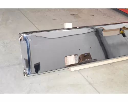 FREIGHTLINER Classic XL Bumper Assembly, Front