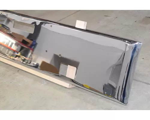 FREIGHTLINER Classic XL Bumper Assembly, Front