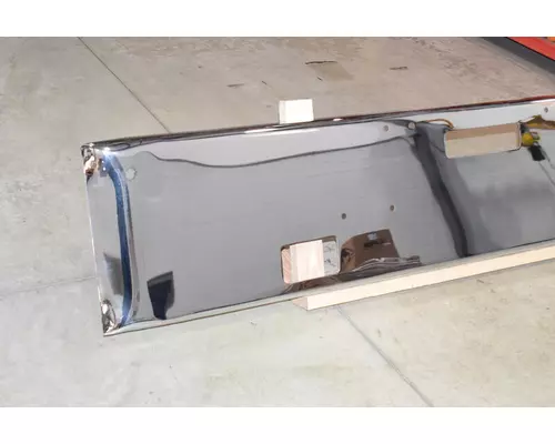 FREIGHTLINER Classic XL Bumper Assembly, Front