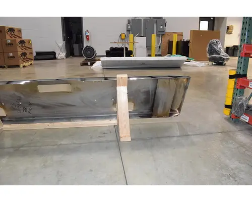 FREIGHTLINER Classic XL Bumper Assembly, Front