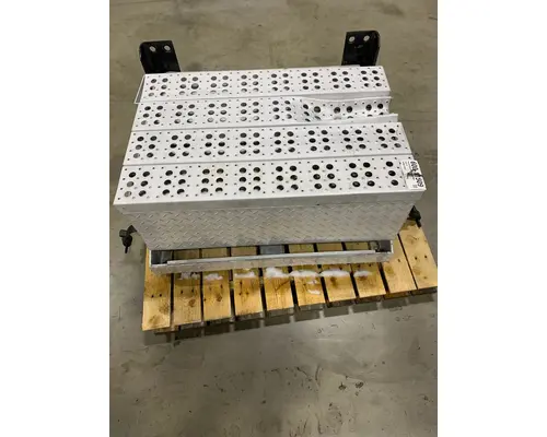 FREIGHTLINER Classic Battery Box