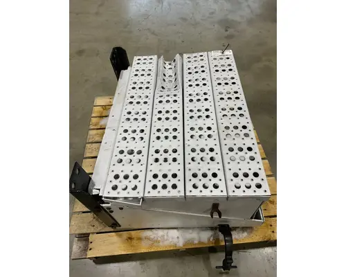 FREIGHTLINER Classic Battery Box