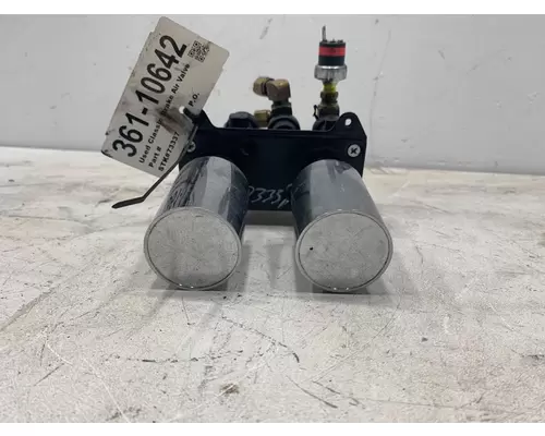 FREIGHTLINER Classic Brake Proportioning Valve