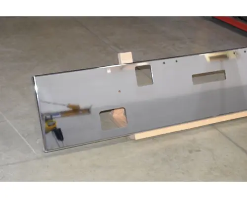 FREIGHTLINER Classic Bumper Assembly, Front