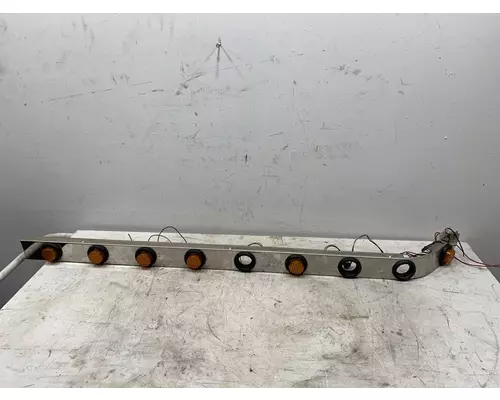FREIGHTLINER Classic Cab