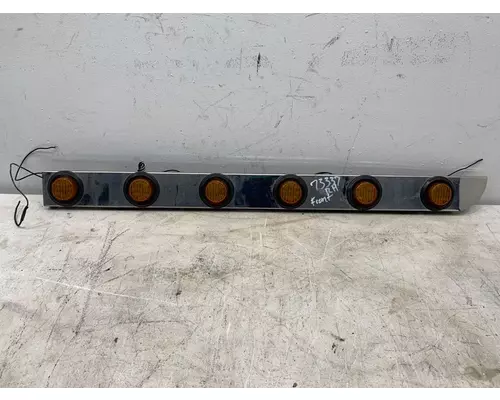 FREIGHTLINER Classic Cab