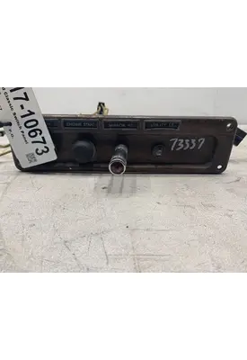 FREIGHTLINER Classic Dash / Console Switch
