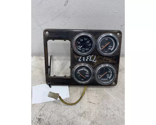 FREIGHTLINER Classic Gauge Panel