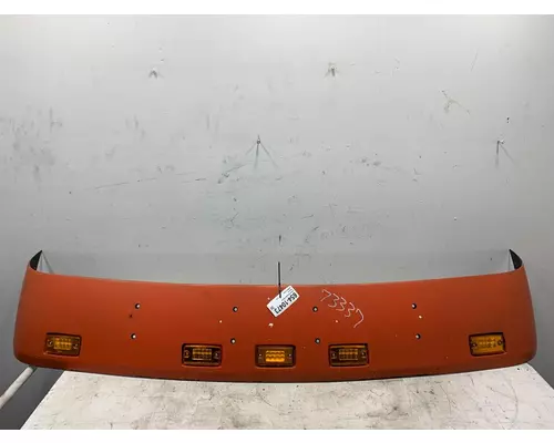 FREIGHTLINER Classic Visor