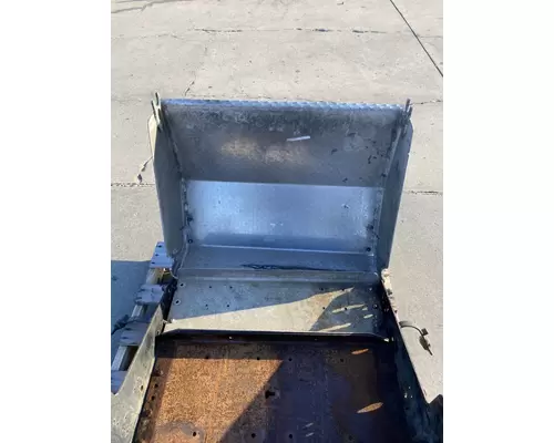 FREIGHTLINER Columbia 112 Battery Box