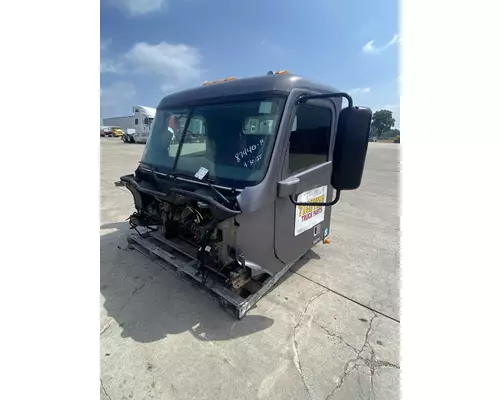 FREIGHTLINER Columbia 112 Cab