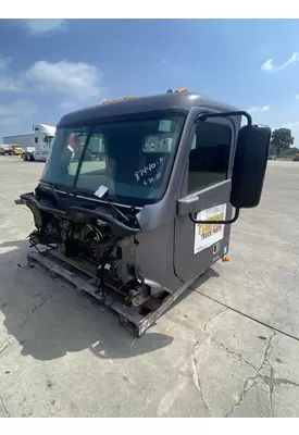 FREIGHTLINER Columbia 112 Cab
