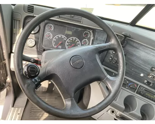 FREIGHTLINER Columbia 112 Cab