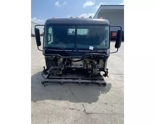 FREIGHTLINER Columbia 112 Cab