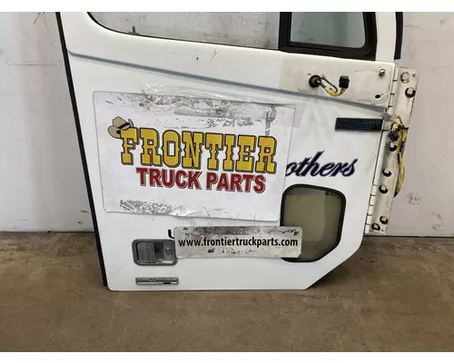 FREIGHTLINER Columbia 112 Door Assembly, Front
