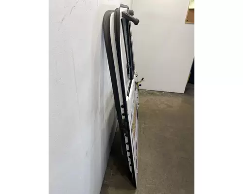 FREIGHTLINER Columbia 112 Door Assembly, Front