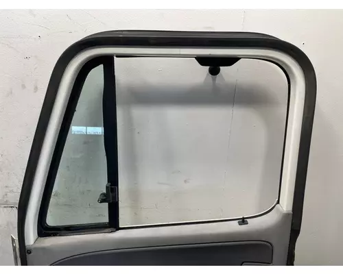 FREIGHTLINER Columbia 112 Door Assembly, Front