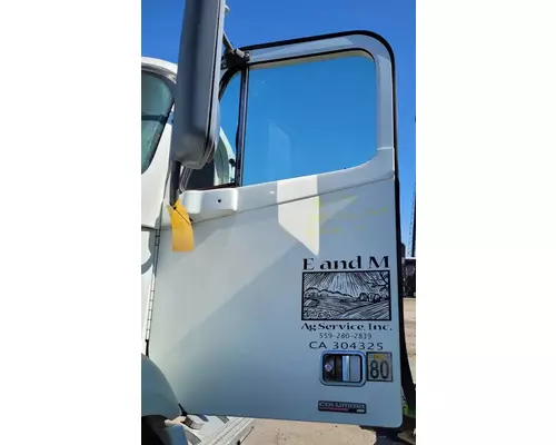 FREIGHTLINER Columbia 112 Door Assembly, Front