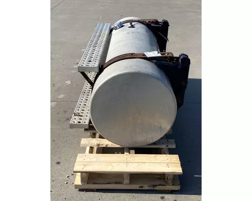 FREIGHTLINER Columbia 112 Fuel Tank