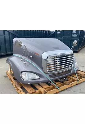 FREIGHTLINER Columbia 112 Hood