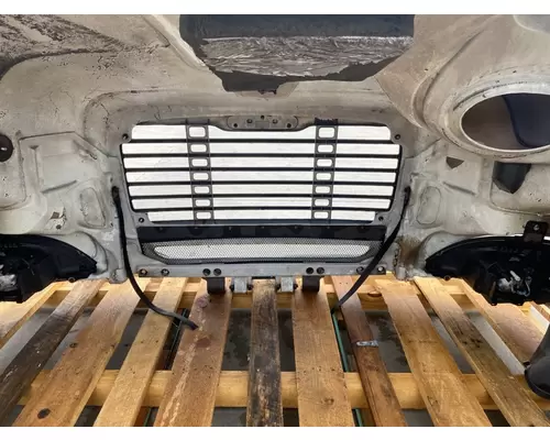 FREIGHTLINER Columbia 112 Hood