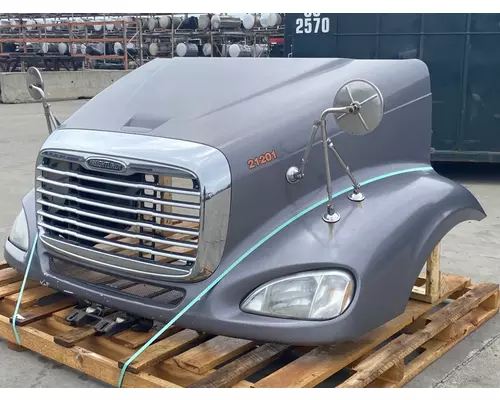 FREIGHTLINER Columbia 112 Hood