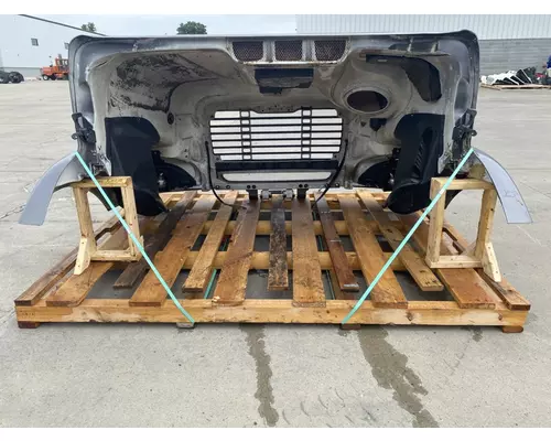 FREIGHTLINER Columbia 112 Hood