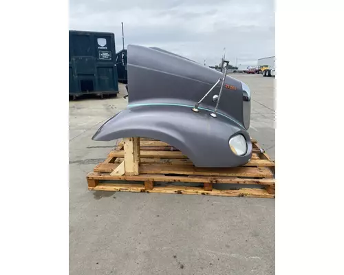 FREIGHTLINER Columbia 112 Hood