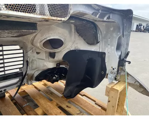 FREIGHTLINER Columbia 112 Hood