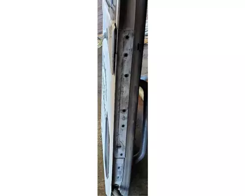 FREIGHTLINER Columbia 120 Door Assembly, Front