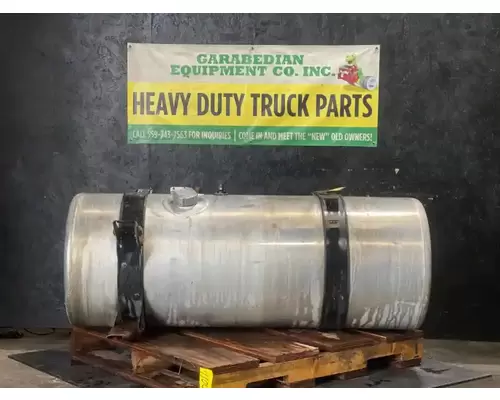 FREIGHTLINER Columbia 120 Fuel Tank