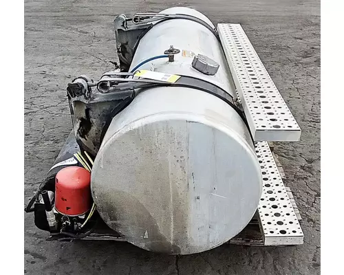FREIGHTLINER Columbia 120 Fuel Tank