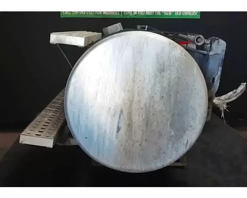 FREIGHTLINER Columbia 120 Fuel Tank
