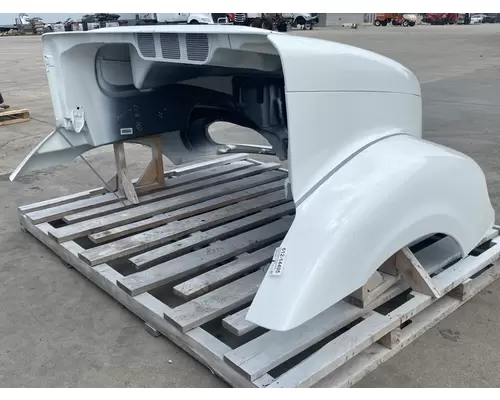 FREIGHTLINER Columbia 120 Hood