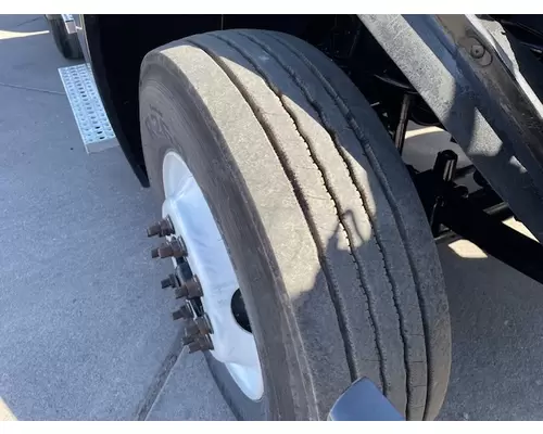 FREIGHTLINER Columbia CL12064ST Vehicle For Sale